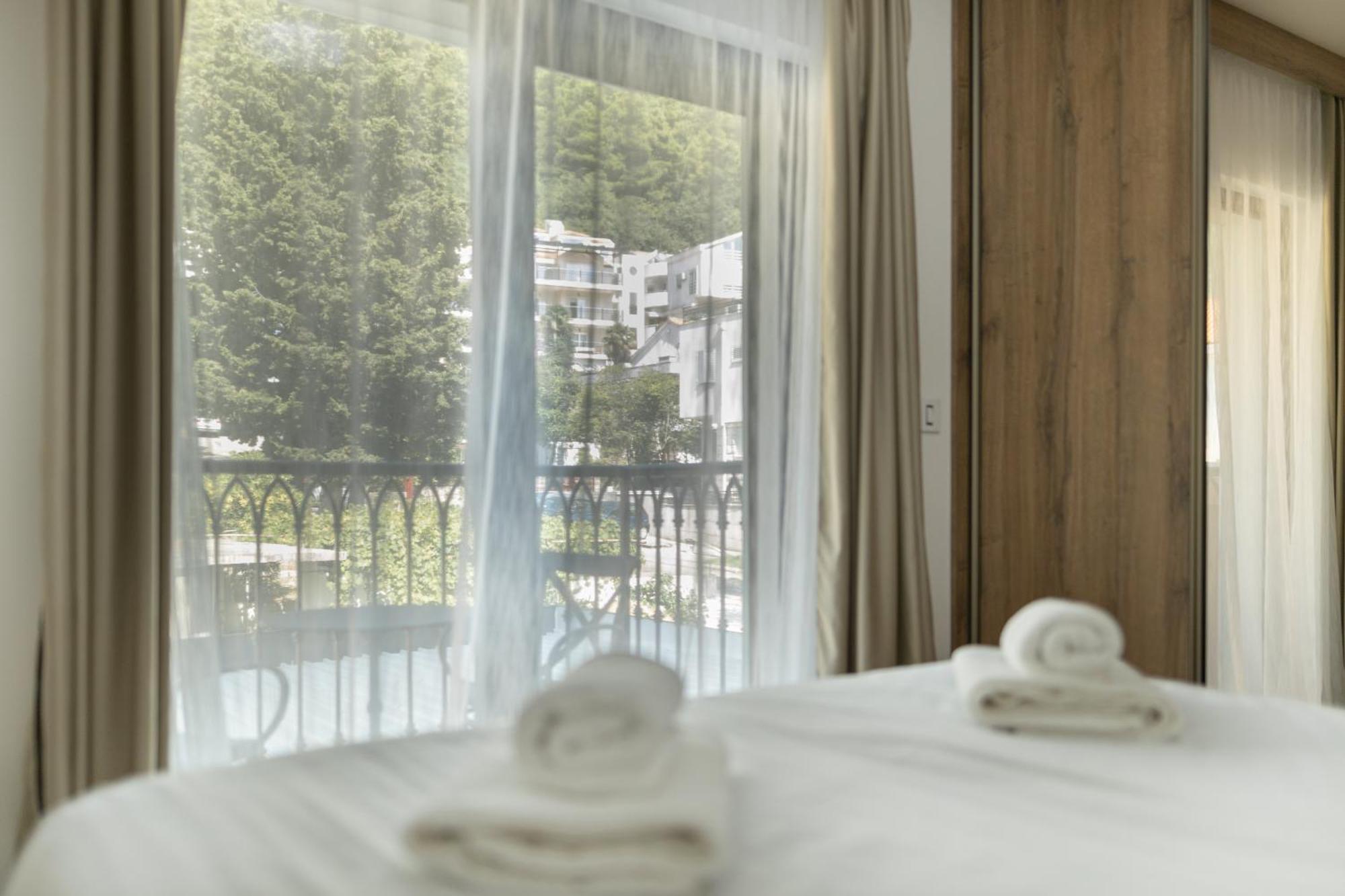 Hotel Diplomat By Aycon بودفا المظهر الخارجي الصورة