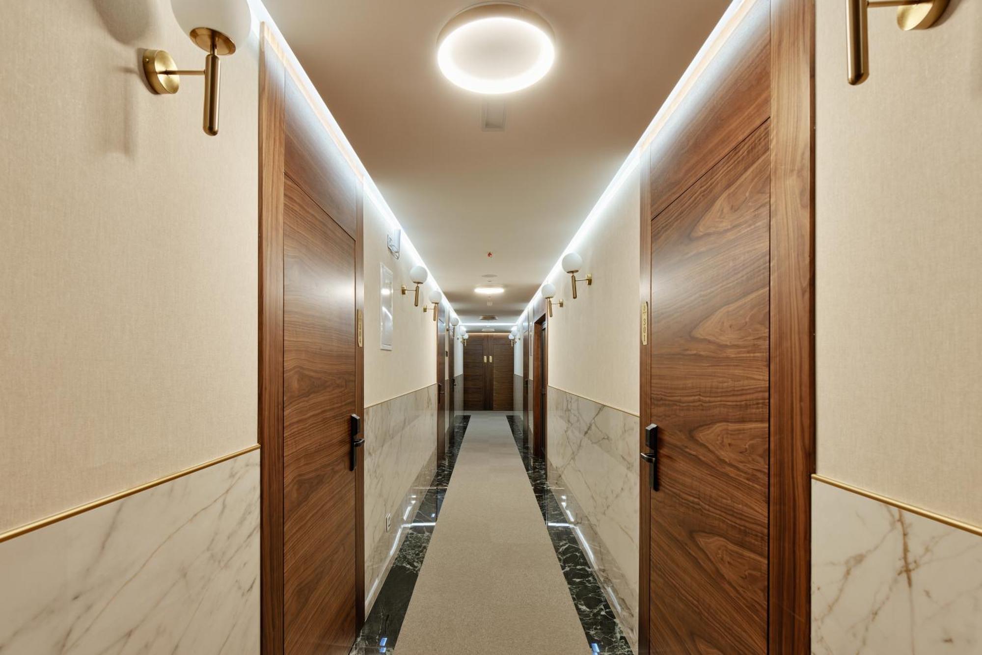 Hotel Diplomat By Aycon بودفا المظهر الخارجي الصورة