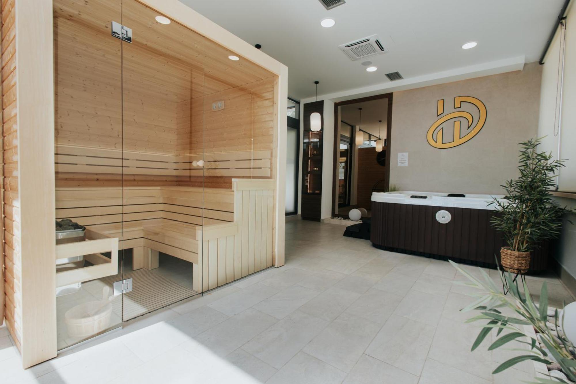 Hotel Diplomat By Aycon بودفا المظهر الخارجي الصورة